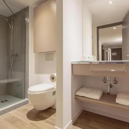 Beautiful 360 Serviced Apartment In Frankfurt 美因河畔法兰克福