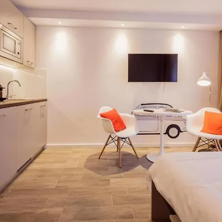 Beautiful 360 Serviced Apartment In Frankfurt
